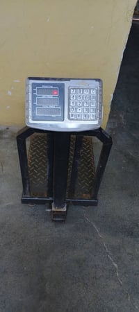 ميزان للبيع • عدد 2