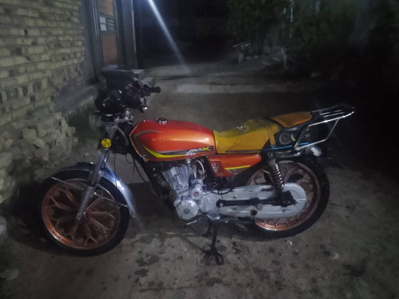 دراجه تايكر موديل 24 محرك ما مفتوح 650 وبيه مجال اوراق سكنر


**إذا كنت صاحب هذا الإعلان وتريد حذفه لأي سبب، رجاءا أرسل رسالة إلى الدعم الفني**