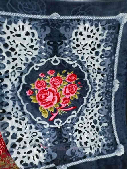 بطانيات باله اثخان وحفر ونفرين كبار سعر القطعه ب9للبيع ***********بي واتساب @إشارة
