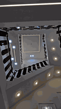 #دار_للبيع 
في حي الجامعة 
١٠٠م 
بناء vip اشراف هندسي درجه اولى 
بناء ٢٠٢٥ زيرو 
سقوف جبس بورد 
حداديه درجه اولى 
حداديه حمامات المنيوم 
ارضيه مرمر 
هيكل اعمده كونكريتيه (بناء خاص)
ابواب صاج درجه اولى ٩ اينج 
يحتوي البيت 
الطابق الاول 
صاله و استقبال و مطبخ و ٢ مجاميع صحيه
الطابق الثاني 
صاله و ٢ غرف و مجاميع صحيه 
➖➖➖➖➖➖➖➖➖

#للاستفسار أكثر يرجى الأتصال أو المراسلة🔰

أو زيارة-المكتب النجف الأشرف-حي السلام         
  سايدين ابو الدجاج

***********_📲واتساب- اتصال ☎️

كل ما عليك الاتصال أو المراسلة على واتساب.

احصل على عقار أحلامك معنا، نحن مكتب عقاري موثوق، ومتخصص في تلبية احتياجاتك السكنية والتجارية ❗

لمعرفة السعر علق ( تم)

***********

***********

 ***********
 
***********
 #حي_الجامعة
#مكتب_الشراع
#بيع_شراءعقارات
