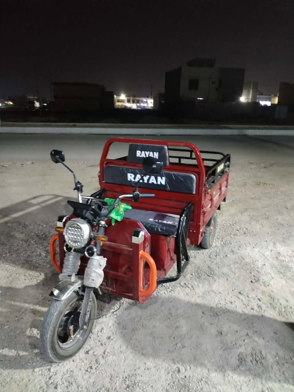 لسلام عليكم ستوته شحن 2026بعدهه زيرو صارله 3ايام من اخذتهه عارضهه للبيع سعرهه مليون و500الف وبيعه محال بسيط مكاني بغداد زعفرانيه استفسار ‭0770 929 1940‬
