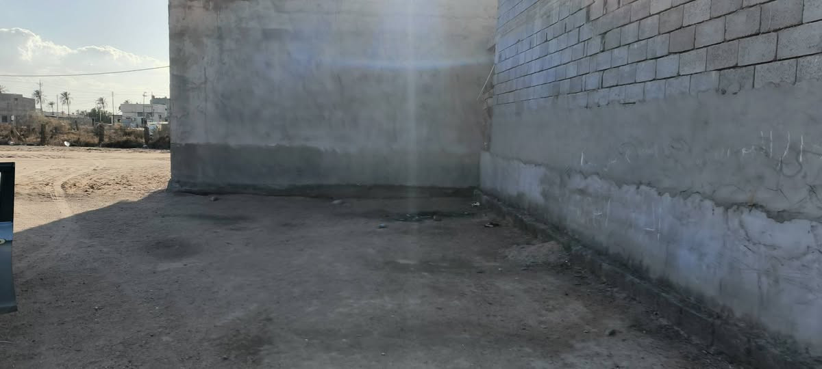 قطعة ارض 200متر  طابو صرف زراعي  عراقي   القطعة محدوله وجاهزه للبناء الجزيرة الرابعة قرب سلمان المحمدي 
تبعد عن الشارع العام مال باب الهوى 175 متر 

السعر 35 وبيه مجال ***********
