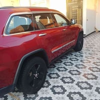جيب لاريدو موديل 11بغداد ار بي د مراوس كرفان موديل 16والي عنده يتصل عل...