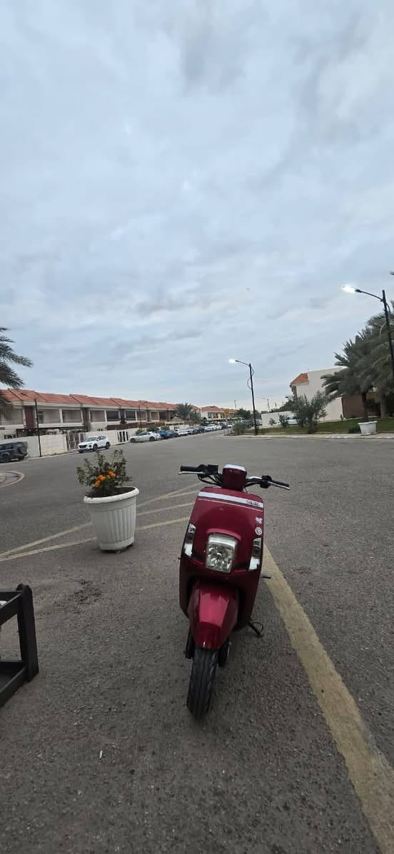 السلام عليكم بوليس مسطره نزلته حاويه صارلها 20 يوم مكاتبه عندي مكفوله كفاله عامه رقم واحد ختم واحد السعر مليون ونص 
مكاني كربلاء طويريج
***********
