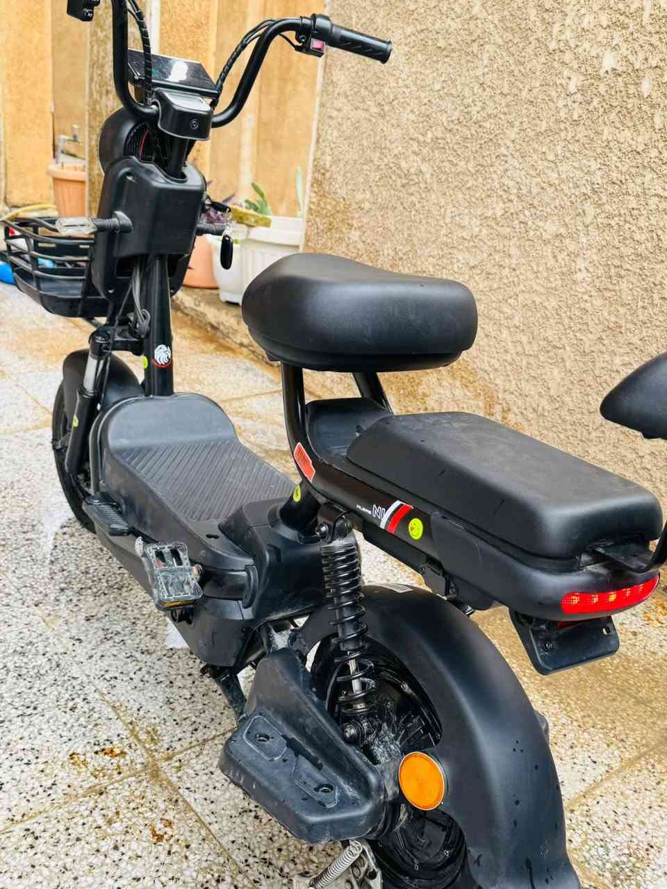 السلام عليكم دراجه حجم 14 للبيع 4 بطاريات ملف 500 الفولتيه 48 والسرعه 75 والحقيقي 55 و 3 سرع استخدام قليل والسعر 350 وبيه مجال قليل /المكان الكريعات القصور


**إذا كنت صاحب هذا الإعلان وتريد حذفه لأي سبب، رجاءا أرسل رسالة إلى الدعم الفني**