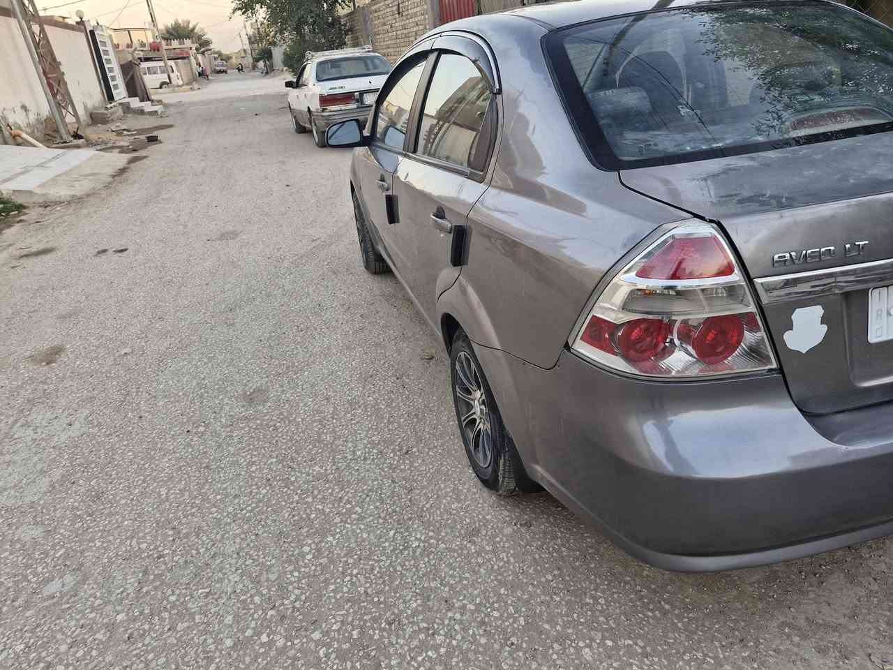 السلام عليكم
افيو بغداد رقم انكليزي 2009 اوتوماتيك كير ومحرك مكفولات حداديه تخم تاير باتري جديد تبريد ثلج مكفوله من الضربه  بيه كم قطعه صبغ ابيع احزام 

السعر 52

***********

القاسم /ناحية الطليعه
