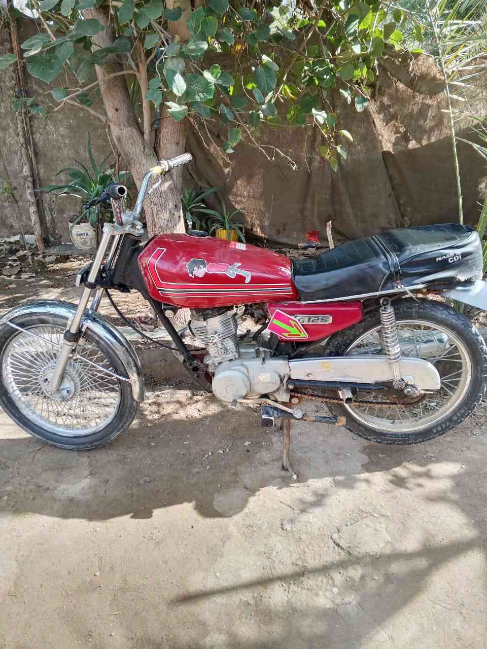 سلام عليكم شباب دراجه اربعه كير للبيع المكان الديوانية قضاء الشاميه السعر 300او بيه مجال لطيبين ***********
