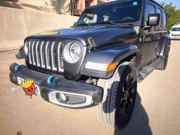 جيب رانكلر 4Xe صحارى  لمتدد هايبرد  وارد امريكي  زيرو

حجم المكينه : 2000 تيربو + هايبرد + بلكن شحن خارجي

القدرة الحصانية 375 

المسافه المقطوعه : 15 ميل فقط
حادث جانبي بجم وخلف كبس

#المواصفات 

1.قماره تتفصخ اصير كشف
2.بصمه  تشغيل وابواب وصندوق
3.لوكير +اوتو فور ويل
4.كشافات زينون 
6.رادار امامي +تحديد مسار+قيادة اليه
7.بكلايت لد + رادار خلفي 
8 . شاشه كبيرة ونضام خرائط
9.سستم صوت دمام خلفي + امامي 
10.لايتات فول زينون
11.كشنات جلد اسود بلادي 
12.سقق اسود بلادي 
13. تحكم ستيرن فول
14. ويل حجم 19
15. كامره خلفيه دوارة
16. دوسات 
17.مري كهرباء +راردر جانبي +تدفئه مراية
١٨.حساسات خلفية
١٩.تدفئه المقاعد الامامية
٢٠.نضام كار بلي واندرويد اوتو

مكان السياره بغداد شارع فلسطين 
للاستفسار. ***********
*********** بغداد
