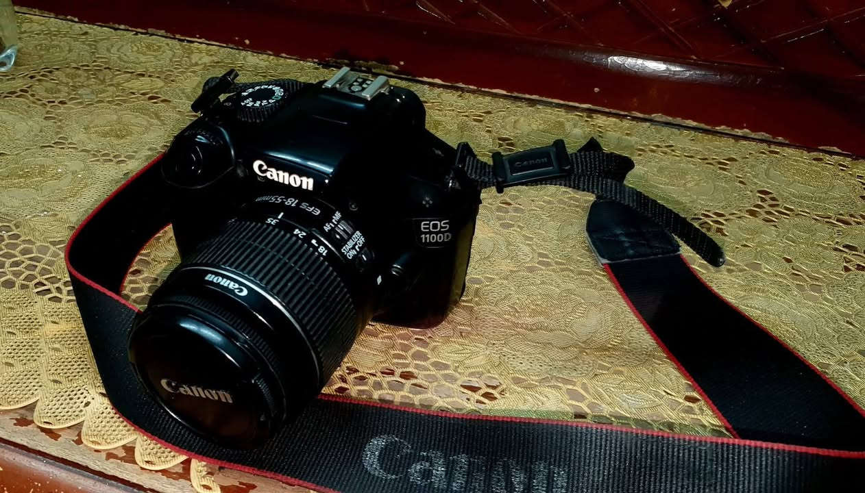 كامره كانون 1100d للبيع ما مستخدمها قليل كلش ما صار شهر من اخذتها جديده سعرها 250


**إذا كنت صاحب هذا الإعلان وتريد حذفه لأي سبب، رجاءا أرسل رسالة إلى الدعم الفني**