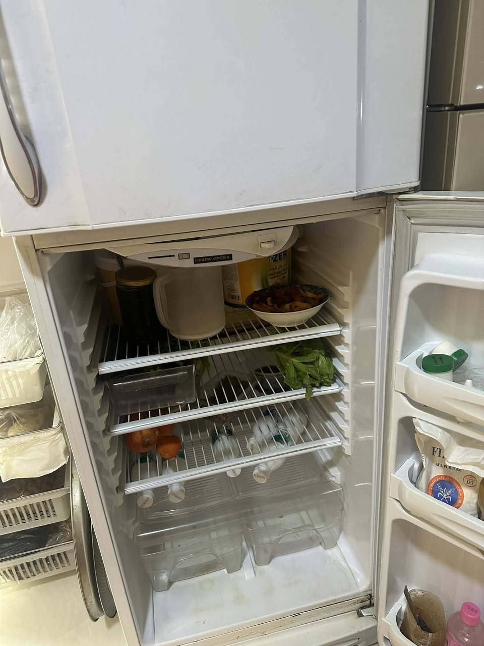 ثلاجه بيكو نضيفه ما طابه تصليح تجميد فول حجم 16 قدم. سعرها 300 العنوان بعقوبه تحرير


**إذا كنت صاحب هذا الإعلان وتريد حذفه لأي سبب، رجاءا أرسل رسالة إلى الدعم الفني**