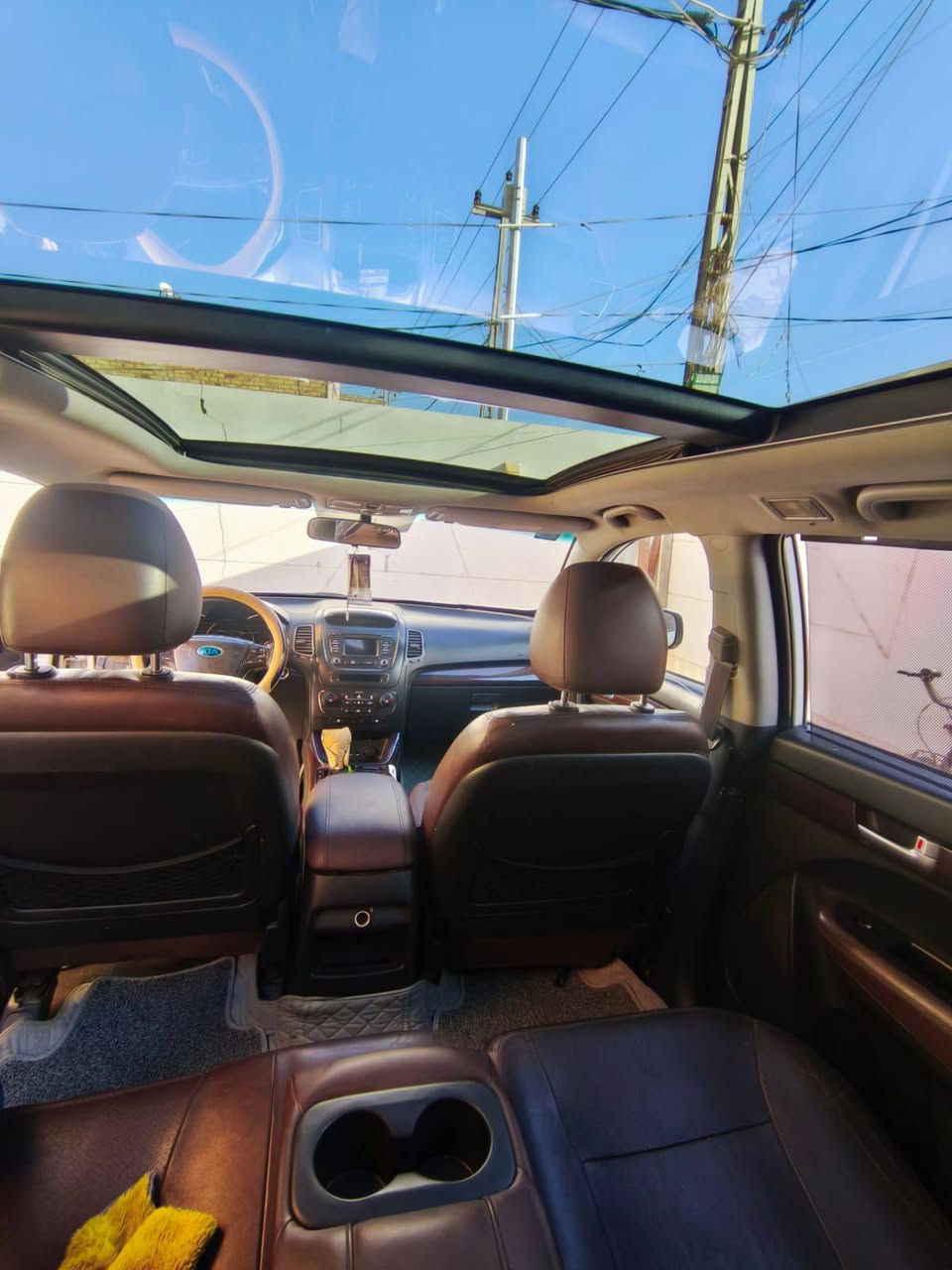 كيا سورنتو 2014 كويتي فول
رقم بغداد  الجديد 11  بسمي تحويل ثاني يوم 
‏‎ماشيه 70  الف حقيقي سياره شرط الفحص 
‏‎سياره جديده بمعنى الكلمه 
‏‎مواصفات 
‏‎بصمة تشغيل 
 فورويل
مانع انزلاق
‏‎بصمة أبواب 
كشنات جلد 
‏‎كشنات كهرباء 
‏‎تبريد 3 قطع
‏‎7 راكب 
‏‎6سلندر 3500
‏‎حساس امامي وخلفي
‏‎نظام ايكو + سبورت تقليل البانزين
‏‎ومواصفات أخرى 
‏‎سيارة جديدة معنى الكلمة شرط الفحص
‏‎(السعر 187$ )
رقمي ***********
مكاني الديوانيه الحمزه الشرقي
