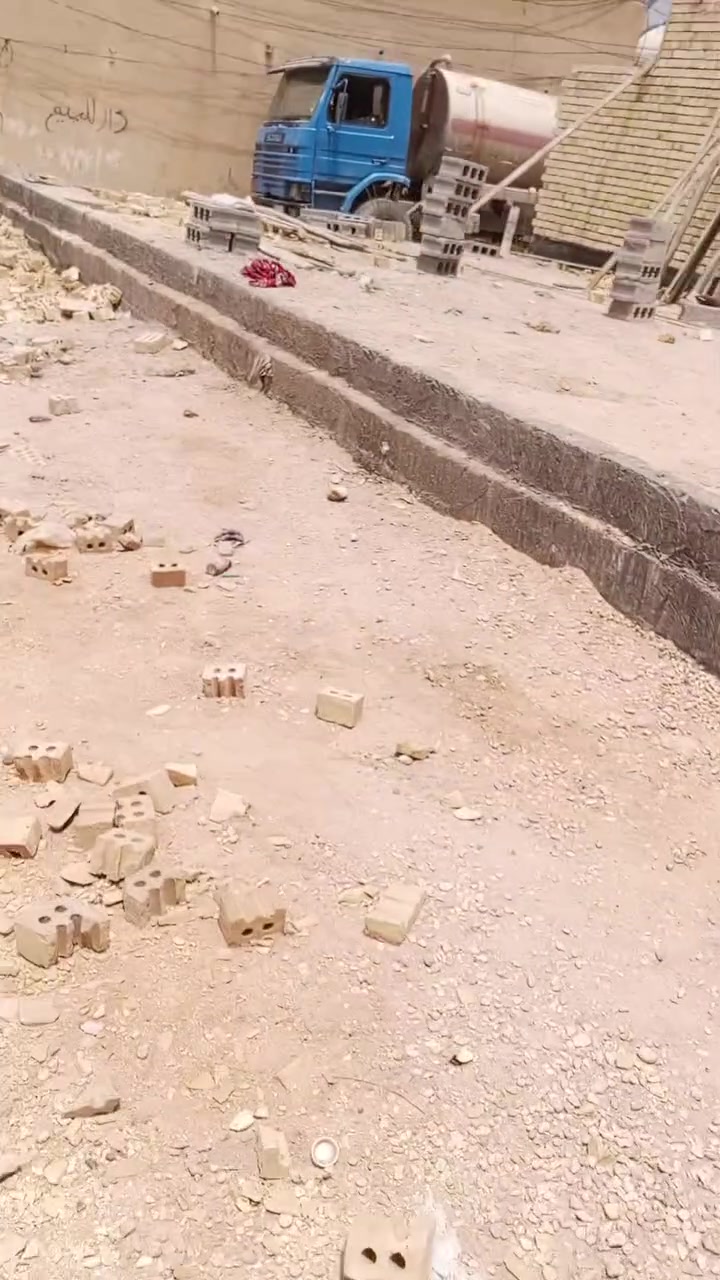 رباط كامل100م جاهز لبناء في حي رباب قرب صطره لابراهميه 
الحي تبليط يبعد عن شارع اعم 30 م فقط عن طبليط كرهباء ماءمتوفر سعر 22مليون فقط  لستفسار ***********
