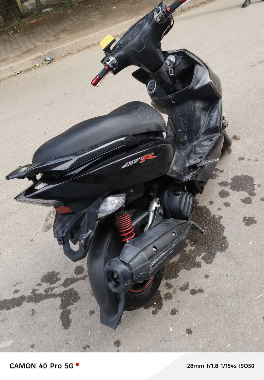 السلام عليكم دراجه جي تي آر للبيع دراجه مكفولة من كل شيء الدراجه من نزلت رمبه لحد هسه على أديه اشاير لد سكن لد لايت زنون أبيض قايش رياضي سبرنكه مال كلج رياضي المكان الرحمانيه قرب دائره الكهرباء السعر 950 وبيها مجال الرقم ***********
