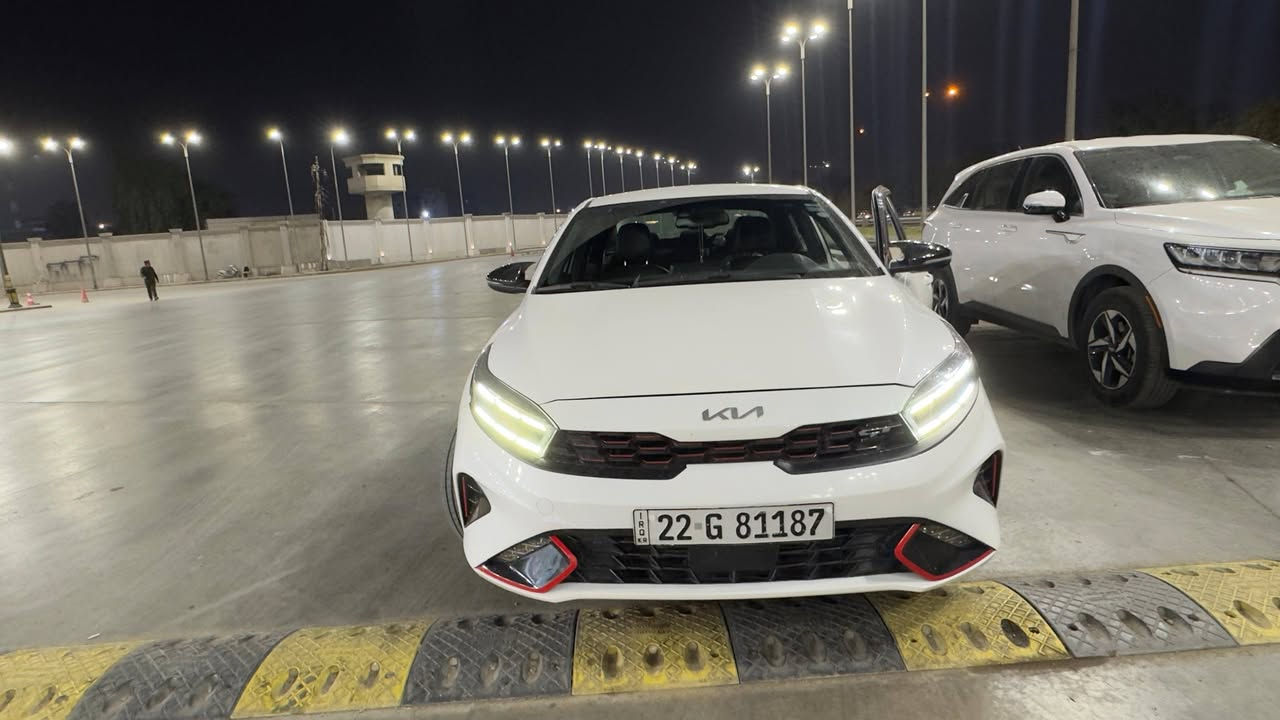 سلام عليكم فورتي جيتي 2023 محرك ١٦٠٠ تيربو كير دبل كلج حادثهه بيبان ثنين سونر وصور حادث مرفوقات بل منشور رقم اربيل باسمي مواصفات::
*كشنات جلد مختوم جيتي ومطرز بل احمر 
*بصمه +ترحيب اضاء عند القتراب 
*تشغيل عن بعد 
*جام ينزل بريمون 
*تبريد خلفي 
*تبريد منفصل عن سايق ولراكب 
*بكلايت ولايتات ايل ايدي 
*سستم صوت +دمام
*نشره داخليه بل بيبان ودشبول مختوم عليهه جيتي تدغير من شاشه ١٣ لون 
*شاشه جبيره دتدعم كار بلي واندريد اوتو 
*نقطه عميه بل مرايه 
*رادار مانعم تصام خلفي توقف ذاتي 
*رادار تحديد مسار وتحذير عن خروج عن مسار +توقف
 ذاتي امامي 
*ويلكب حجم ١٨ 
*مرايه تعتيم 
*سايد بريك بصمه 
*اوتو هولد يلزم بريك بل زدحام 
*دبل كزوز صوت رياضي بلادي
*شفتات ستيرن 
سياره فول عده لفتحه مكانهه بغداد الامين ثانيه ***********  سعر ١٤٧ قفل قفل  وماكو هيج سعر بسوك بهيج حادث  بس متوازي عل بيعتهه
