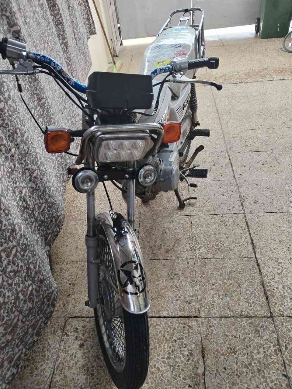 ماطور تايكر للبيع المكينه شرط خرسه ونضافه كدام العين سعره425وبي مجال حك جيتك مكاني الايسر حي سومر جماعت ال350لا تراسلون


**إذا كنت صاحب هذا الإعلان وتريد حذفه لأي سبب، رجاءا أرسل رسالة إلى الدعم الفني**