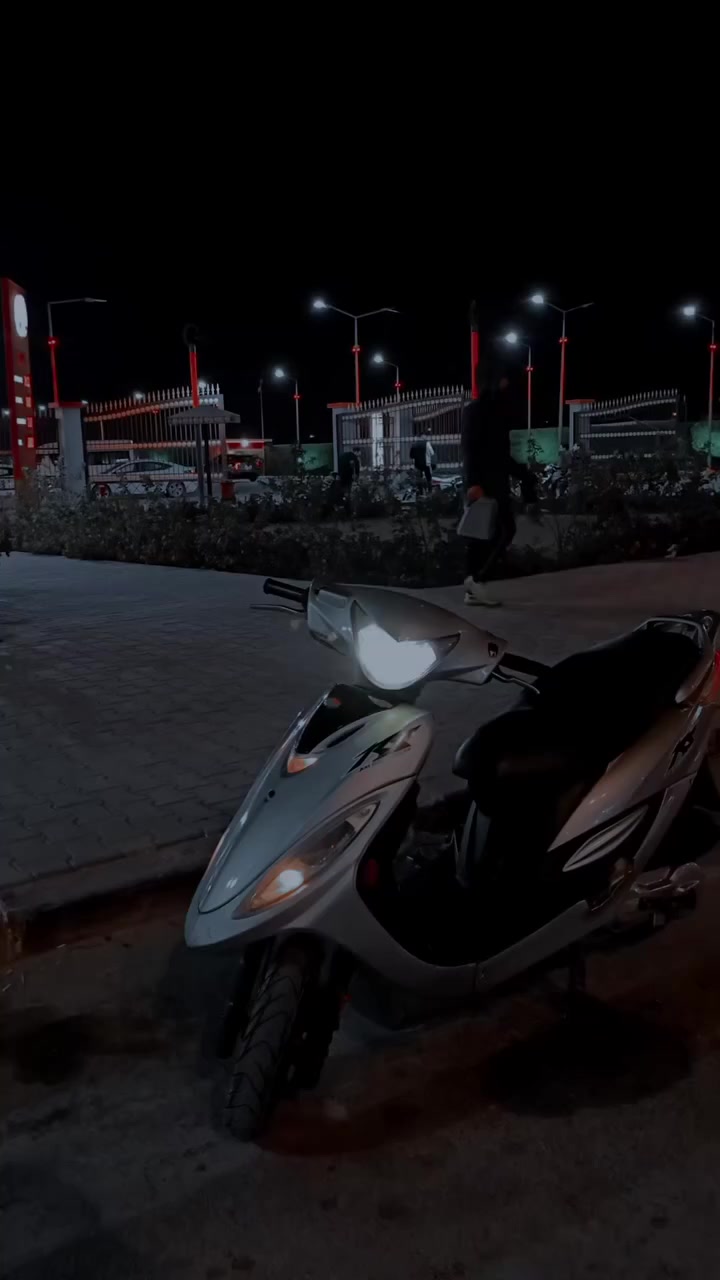 سلام عليكم كامكو جي فور الدراجه شوفت عينكم نضيفه المحرك ما مفتوح كهربائيات شغاله نكره سلف سعر 525 بيه مجال حق الجيه *********** بي واتساب
