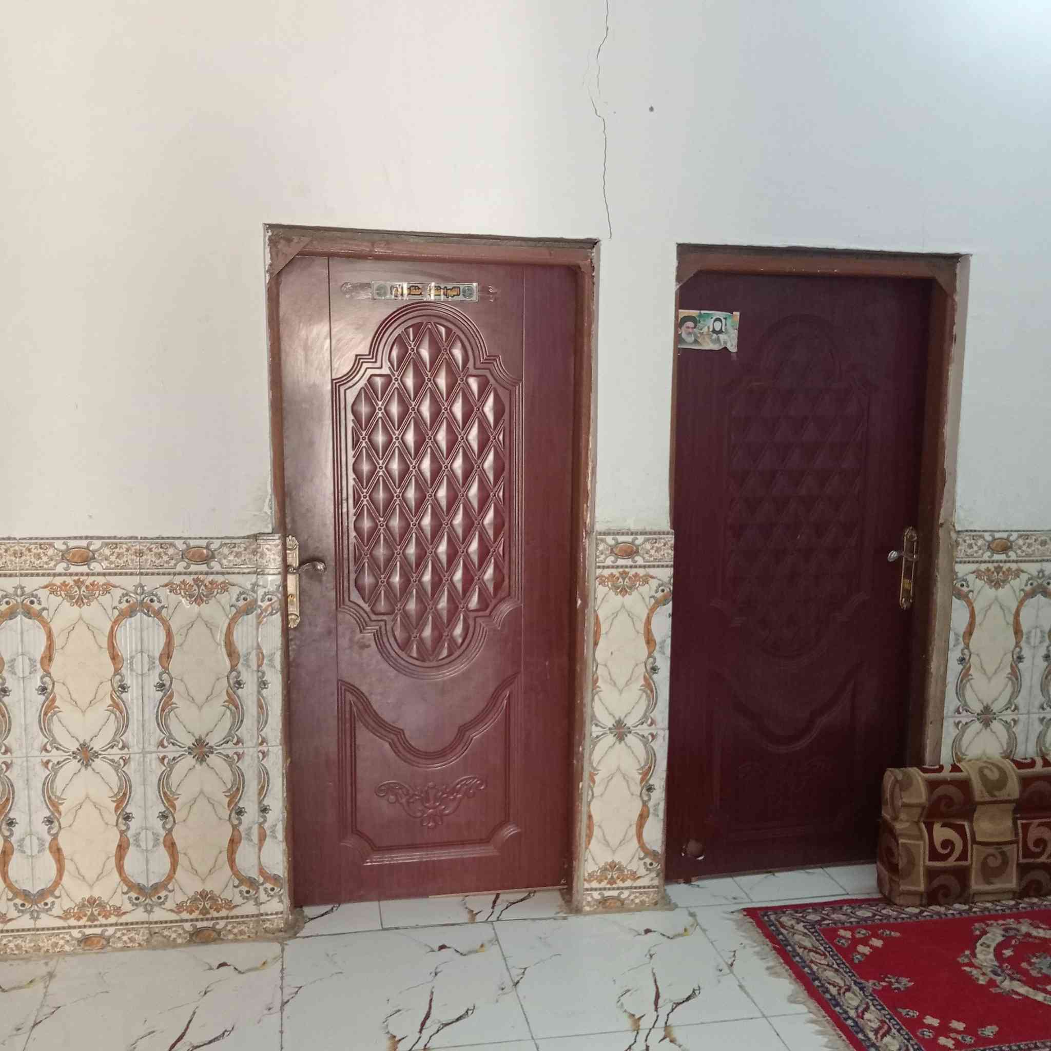 السلام عليكم اخوان بيت للبيع زراعي المساحه 200 البناء بلوك عكاده خدمات كامله عد البوعظم بين الجسرين الاستفسار على الرقم او واتساب ***********
