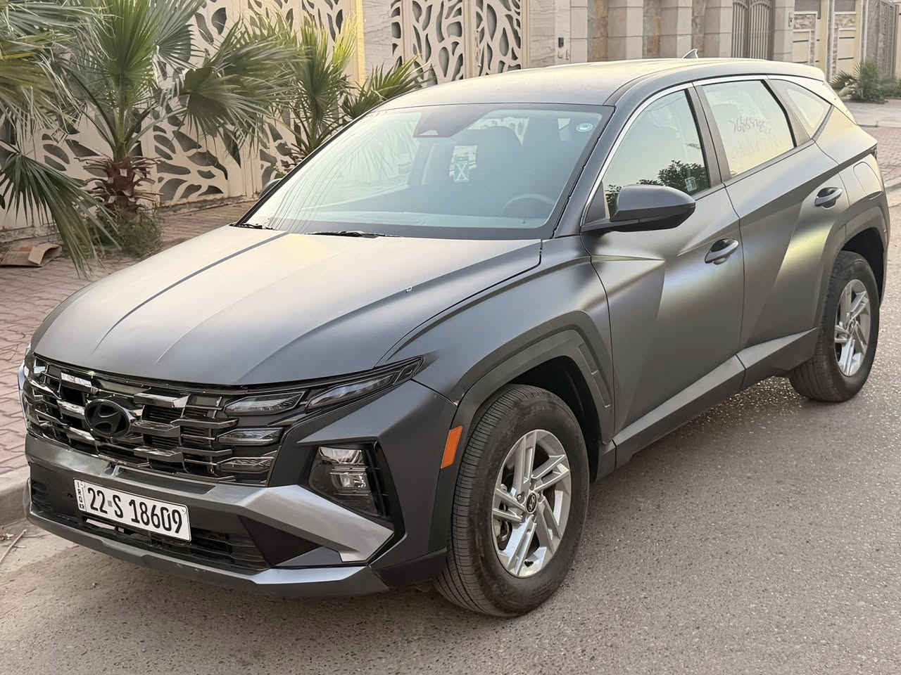 السلام عليكم
توكسان ٢٠٢٥ أمريكي دخول وترقيم اربيل جديد
 ماشيه ٤ الف 

موصفات 
بصمه 
كشنات تدفئه كهرباء
رادارات 
كامره 
شاشه 
مودات قياده 
سايد بريك بصمه 
لد امامي خلفي
ويل كب 
دخول ذكي 
تبريد بيانو
هيتر استرين
تبريد قطعتين

حادثه بنيد 

مكاني زيونه  

١٩٣ وبي مجال بسيط

***********
