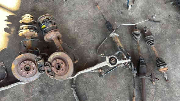 محرك التيما 2006 مع الحدادية كامل امامي وخلفي 
محلات سنتر نيسان الموصل ***********
