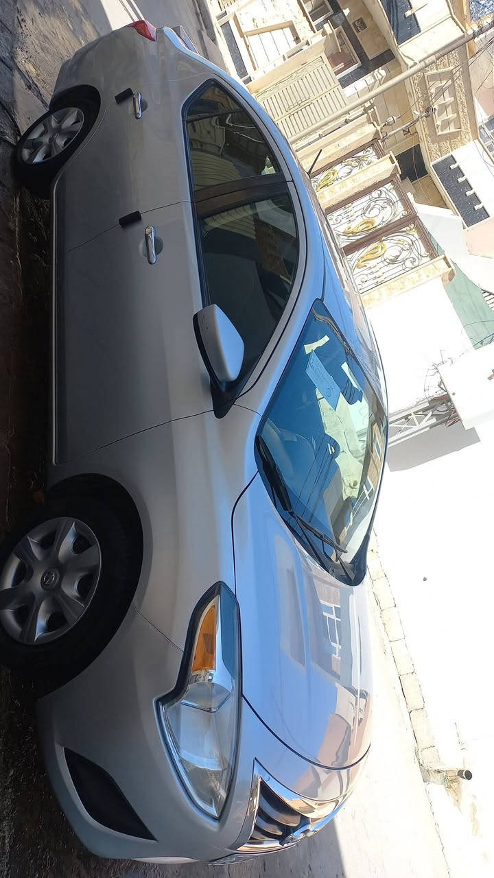 نيسان فيرسا ٢٠١٧
مكينه حجم ١٦ كير محرك تدفئه
 تبريد كهربائيات كله شرط..
سعر ١١٠ بيها مجال..
ضرر جاملغ وربع الباب الخلف السايق
***********
