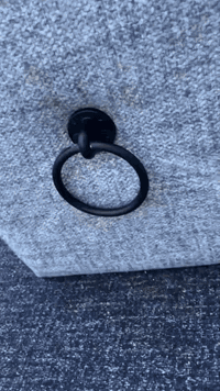 السلام عليكم 
ديوان   جديد للبيع قياس 7امتار 
سعر 350بي مجال ويا كوشات هديه موجود  في كركوك في حي النصر 
جديد جديد 
لتواصل 
***********
