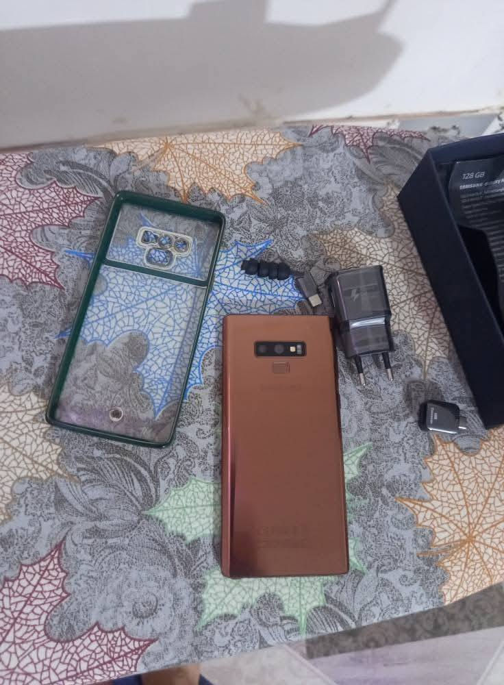 نوت 9 للبيع بيه صدع بلحساس كافة ملحقاته محدث اخر تحديث السعر 170


**إذا كنت صاحب هذا الإعلان وتريد حذفه لأي سبب، رجاءا أرسل رسالة إلى الدعم الفني**