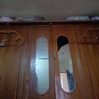 غرفة للبيع • دواليب • أثاث