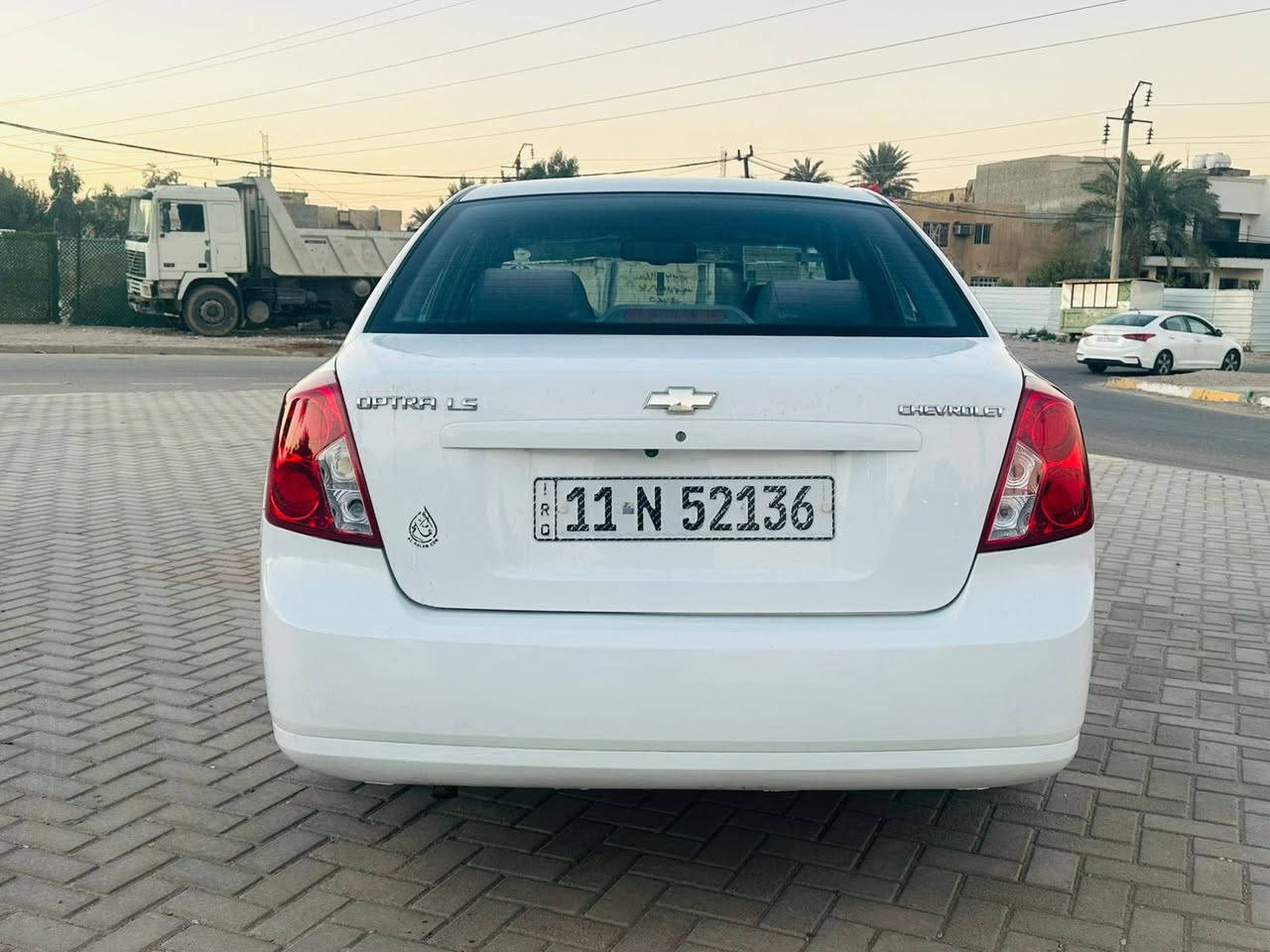 سلام عليكم مرخصة إلادمن المحترم أوبترا خليجي الشركه العامه موديل ٢٠١٣ بدون صبغ بدون تبديل  
بيها بس شبر بارد بالجاملغ الخلفي
كير مكينه مكفول 
تدفئة تبريد 
صدر مكفول 
تخم تاير جديد 
السعر ٨٧ وبيها مجال كلش قليل عنواني بغداد البياع مدينه الذرى
***********
