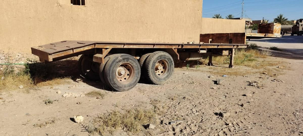 السلام عليكم ورحمة الله وبركاته 
لبيع عربانه لودر دنكيرين جاهز لعمل 
طول ٩ ول عرض ٢٨٠ مكان الانبار قضاء راوه 
استفسار اتصل على رقم *********** 
سعر ٧٠ $ وبي مجال
