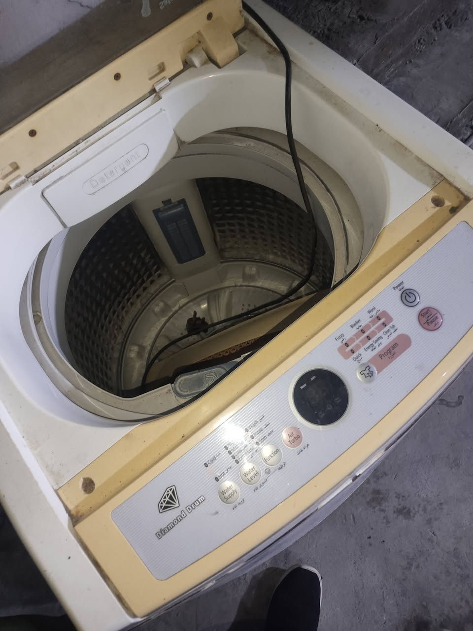 غسالة سامسونغ للبيع
العطل گير بوكس فقط خلي سعرك... رقمي ***********
