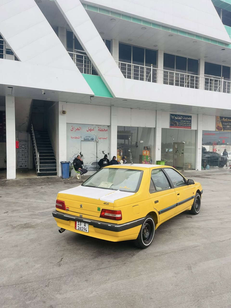 سلام عليكم
بيجو 405 موديل 12
كير مكينه خير من الله 
حداد تخم تاير خط ابيض 
كهربيات كله شغاله
باتري جدديد
لاضربه ولا تبديل 
بيه مكانات صبغ ابيع مصبوغه عام حتى لا تعبني ولا اتبعك
سنويه لل٢٨
رقم نكيلزي بسمي
مصفره هيهًىه وغرمات
دواخل جداد
مسجل سمعات شغال
سياره جاهزه للبيع او مراوي بسيابه فقط
السعر 28
بيه محال بسيط
العنوان ابو الخصيب 
تواصل ***********
