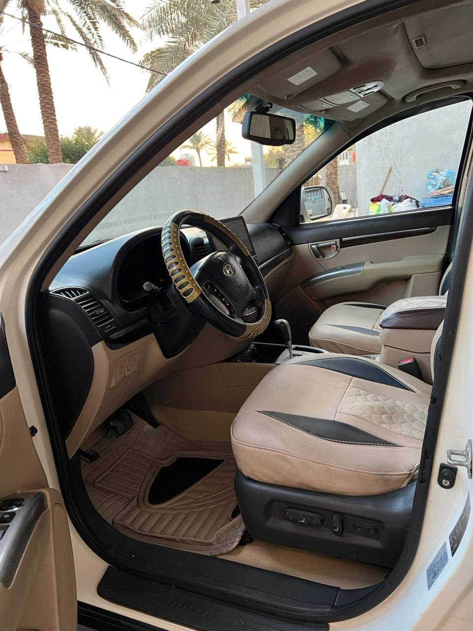 من رخصت الادمن المحترم
سنتافيا للبيع موديل 11خليجي فول واحد عله واحد رقم بغداد سنويه 27سياره عله إيد وحده من 2011ولحد الآن 
موصفات 
فتحه سقف
تحكم جهتين
كراسي كهرباء 
اشاير بل مري
جلد تدفه تبريد كراسي
شاشه كامره حساس امامي خلفي
اشاير بل مري وشفط 
أربع بصمات 
بصمتين وياه مال شركه وكتلكات شركه كله وضع شركه 
تخم تاير جديد 
حداديه 100%
حجم  المحرك3500مامفتوح
كير سليم 
شادله تاب اصلي ومسجله اصلي موجود 
شادله زنون 
تبريد تدفئه كله شغال 
سياره اي نقص مابيه وبل عافيه عل ياخذه 
الضرار بيه صبغ باب صدر بل كنر فقط وبارد باب سايق والباقي كفاله عامه من كلشي 
السعر 147وبيه مجال اي ستفسار اتصال 
***********
