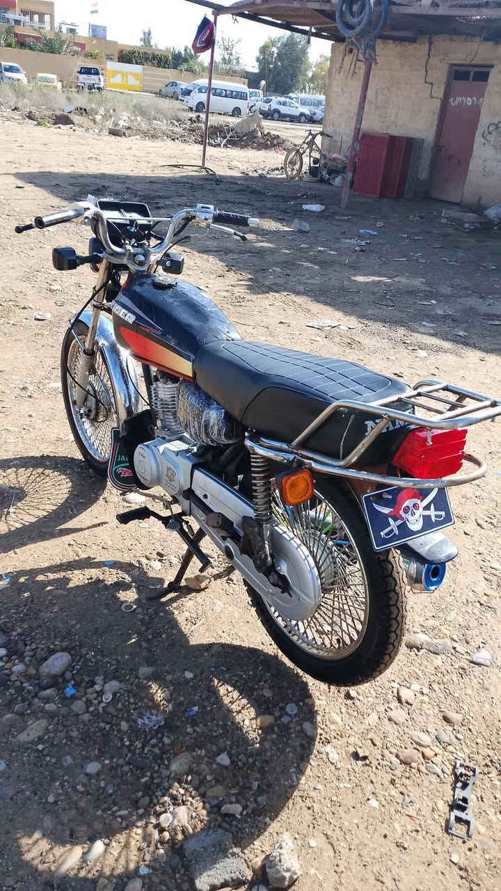 دراجه للبيع موديل 18 المكان ديالى بهرز 350 وبها مجال كهربائيات كله جديد نظافتها شوفع***********
