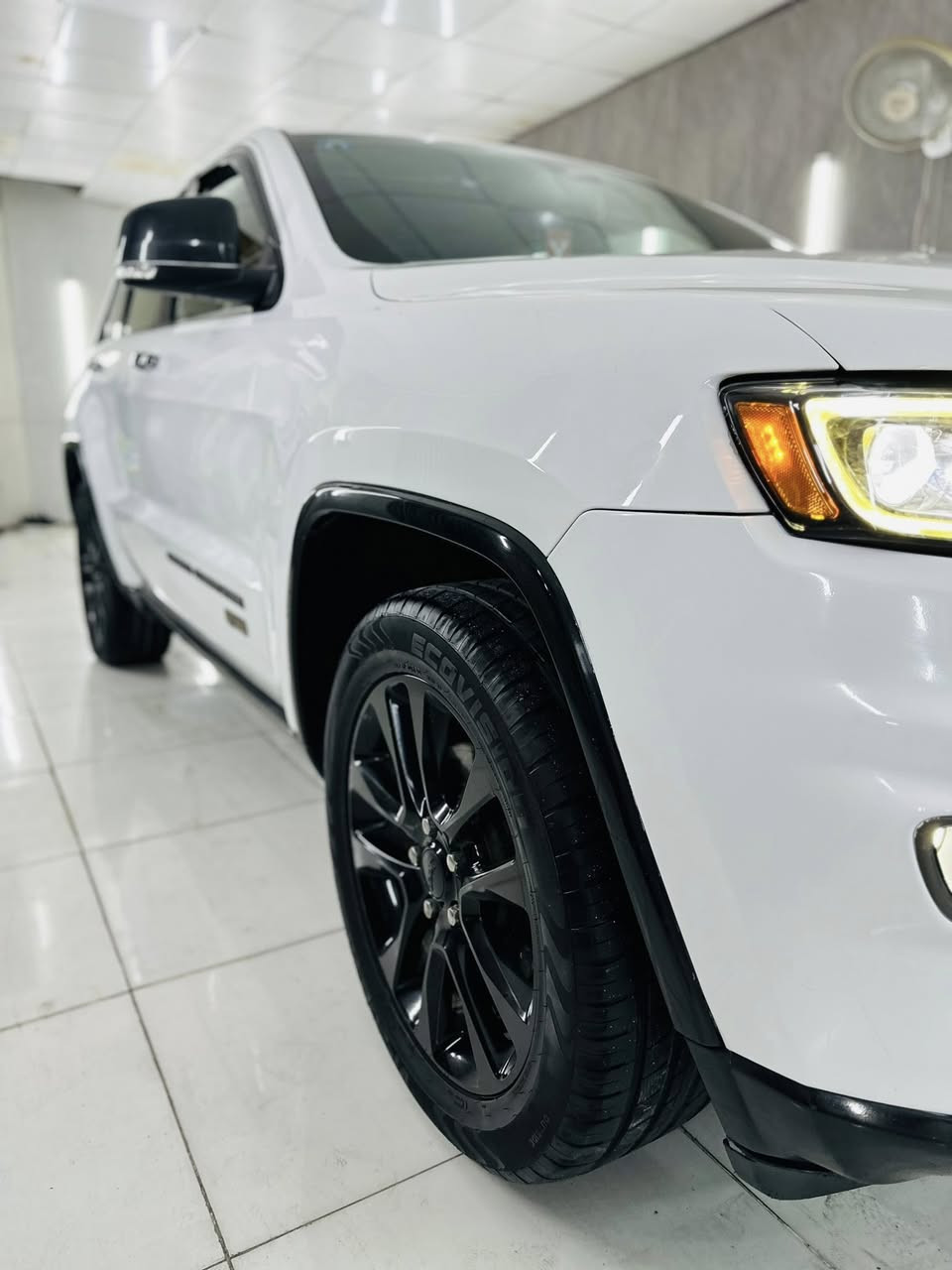 سلام عليكم للبيع او المراوس 
جيب اوڤرلاند فول مواصفات 1/1حادثها جاملغ وبنيد وباب خلفي لغد شاصي مكفولات تخم تاير سياره حلوه وجديده 
مانقصها شي رقم بغداد بسمي #السعر195وبيهامجال 
ماشيه 79استخدام شخصي العنوان بغداد الكاضميه 
***********☎️***********
