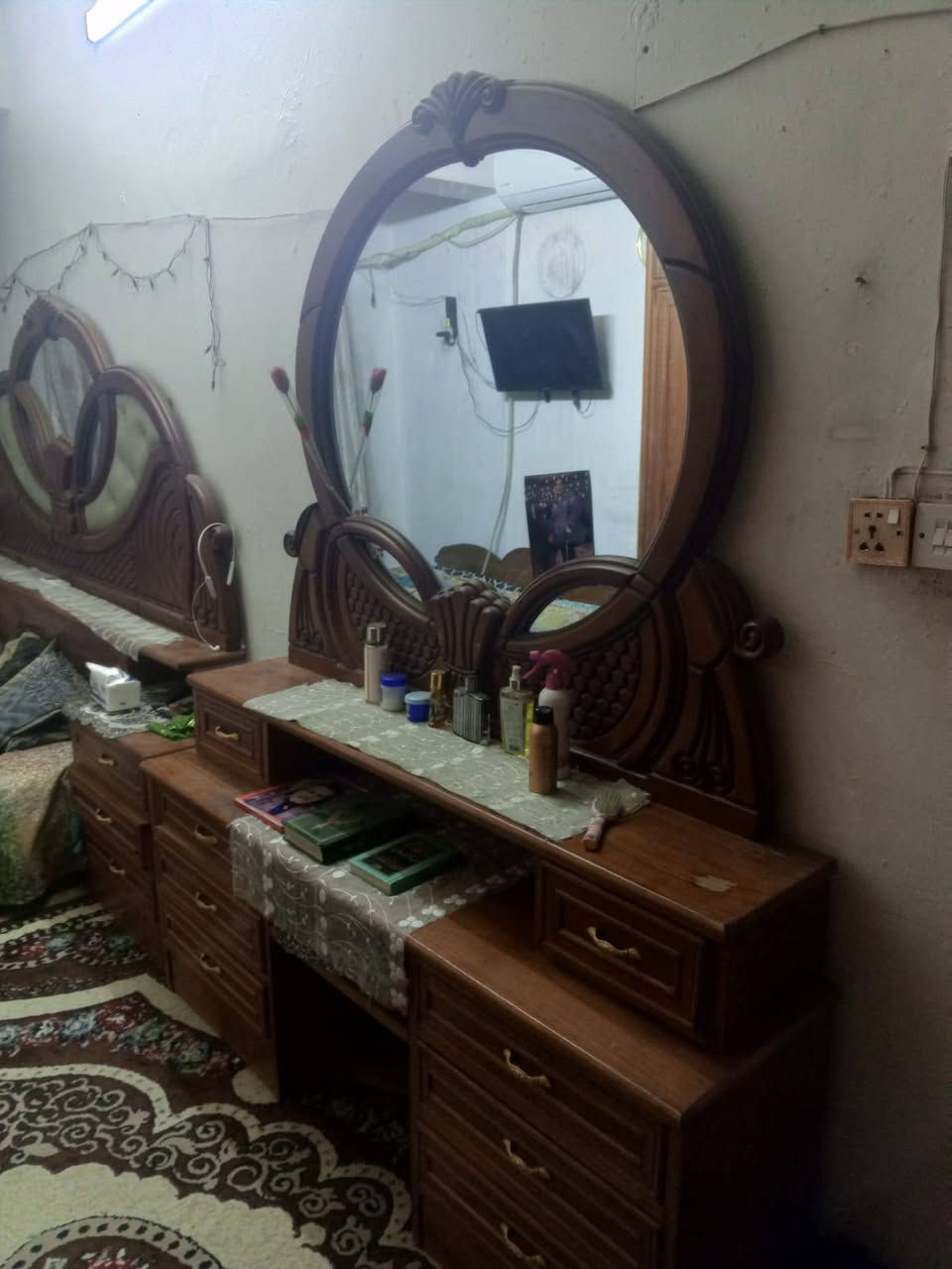 السلام وعليكم غرفه الخشب الثكيل مستعجلين على بيعتهه ب325وبيهه مجال


**إذا كنت صاحب هذا الإعلان وتريد حذفه لأي سبب، رجاءا أرسل رسالة إلى الدعم الفني**