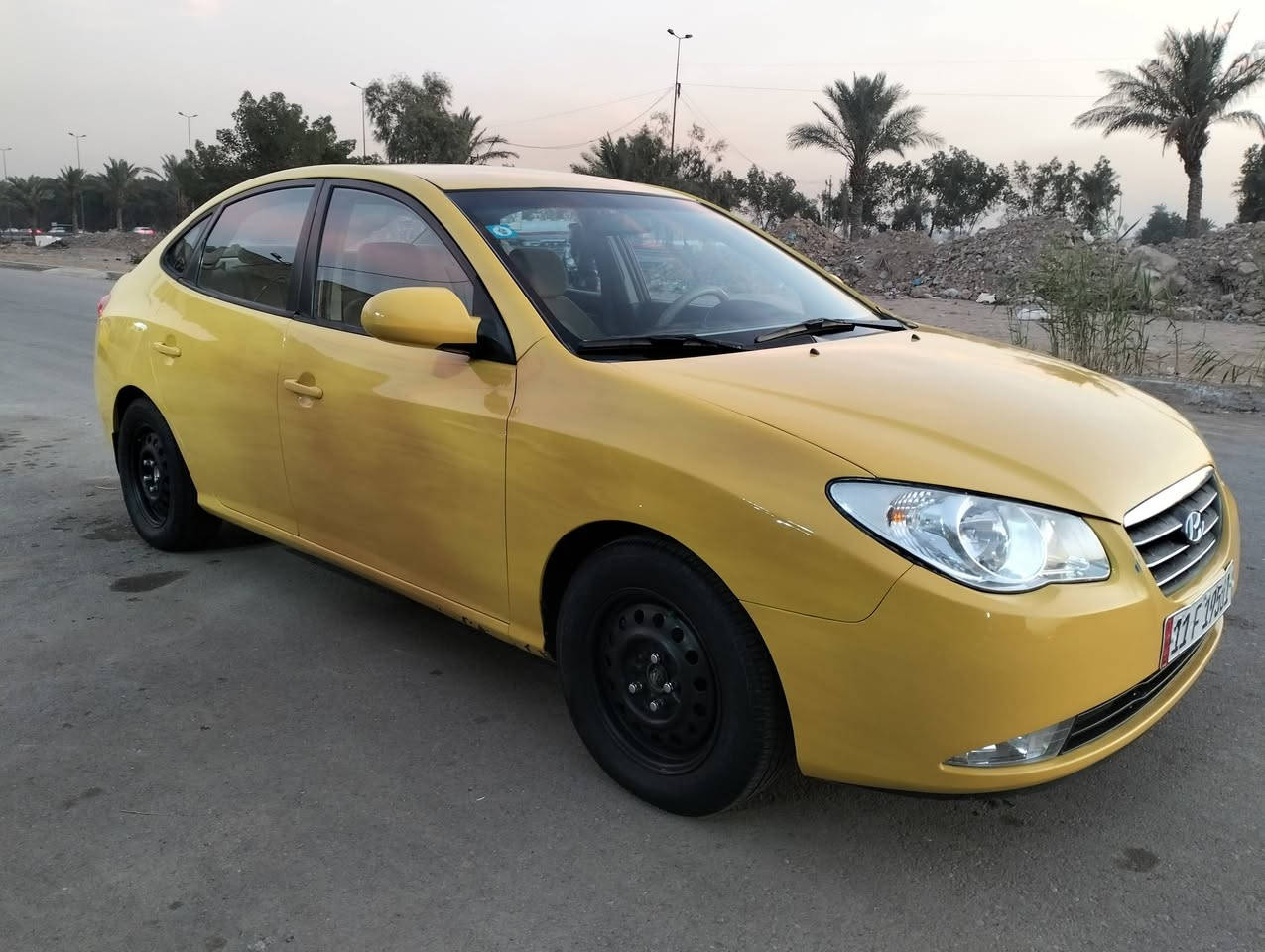 السلام عليك النترا للبيع موديل 2010 وارد امريكي حادث جاملغ وبنيد مكينه 2000 گير اوتوماتيك تبريد شغال منضومه  غاز  جديده تخم تاير رقم بغداد مشروع وطني رقم انكليزي باسمي مكان السياره بغداد رقم الهاتف ***********
