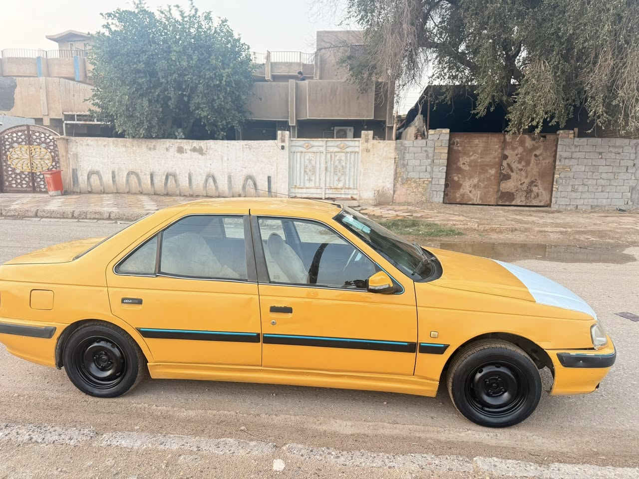 بيجو بارص موديل 2015 مصفره هيئه وغرامات تحويل بكل وقت يعجبك السياره  تكحيل خياس بدوس ولهلاات فقط والباقي كفاله عامه لاضربه ولا تبديل  المكينه ولكير كفاله الحداده جديده تخم تاير تبريد ثلج دوشمه جديده باتري جديد جاهزه من كلشي السعر 27  شراي يتصل ويدلل 

‭0788 902 1545‬
بي واتساب 
المكان العماره
