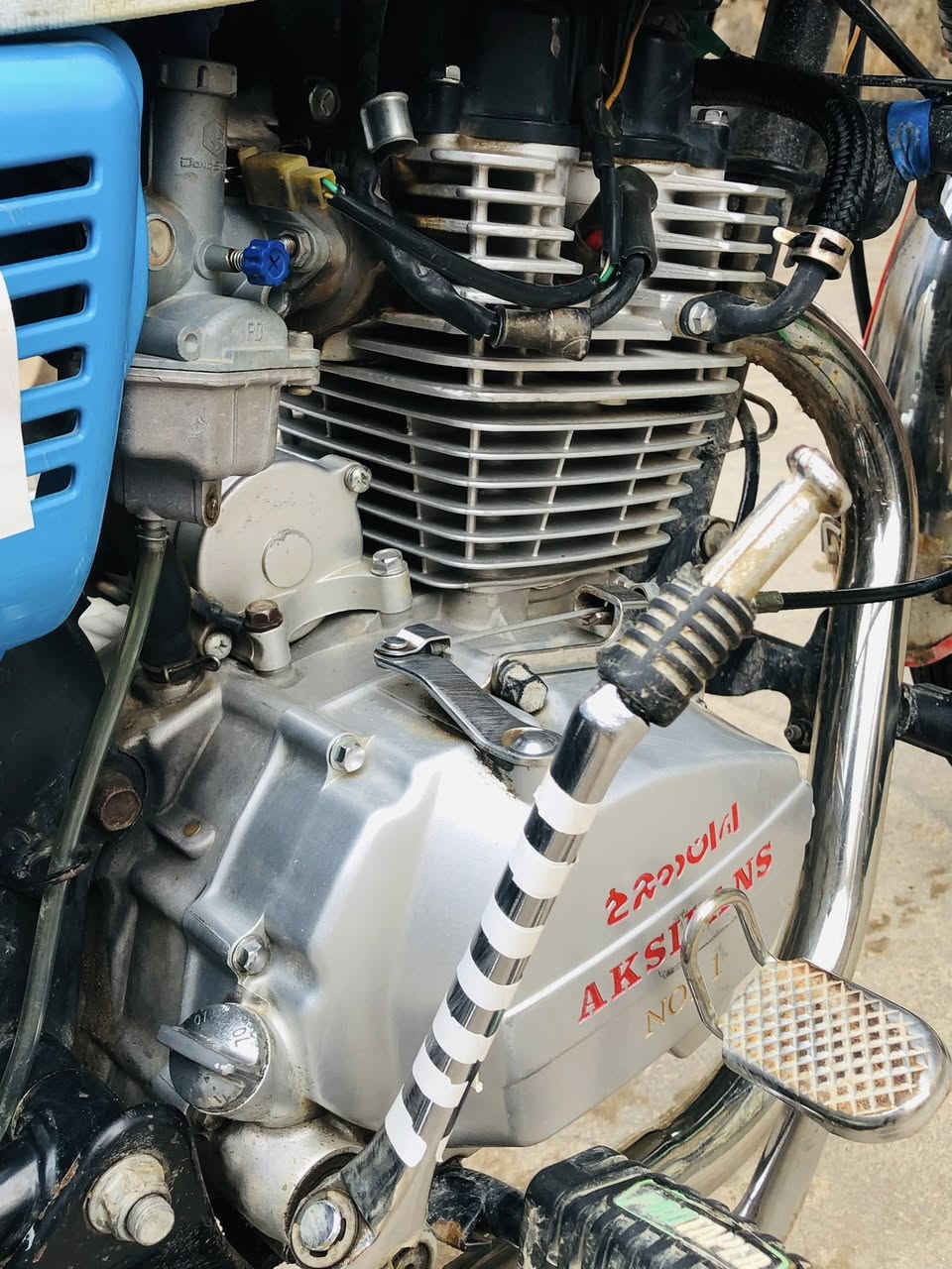 سلام عليكم دراجه سيفان 2023 فول نضافه محرك مامفتوح شرط كهربائيات كلها شغالة نكره سلف رايدها ب 650 مكاني رمادي 7 كيلو ماطلع خارج 7 كيلو مو تخابرني تكلي تعالي للخالديه رقمي *********** موجود واتساب فيس مامتواجد
