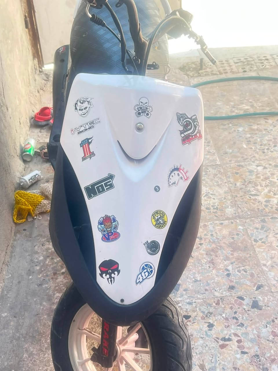 دراجه ماكس عدله فجءه طفت  شنو عطلها مادري صالنصه رياضي يعني دراجه بس تصلح ترجع فول ***********.  رايده ٢٧٥ او مراوس بدراجه عدله مال لعب مكاني بغداد الشعب
