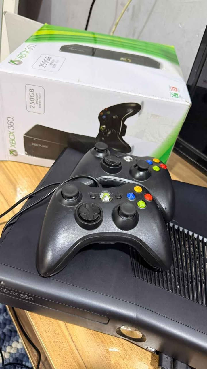 السلام عليكم xboxللبيع نظيف  استخدام قليل كلش بعده بالكارتون ملحقاتها كلها وياه الاصليه 
ومهكر بيه 100 لعبه شكو لعبه بالسوك منزلها اله البصرة, العراق


**إذا كنت صاحب هذا الإعلان وتريد حذفه لأي سبب، رجاءا أرسل رسالة إلى الدعم الفني**