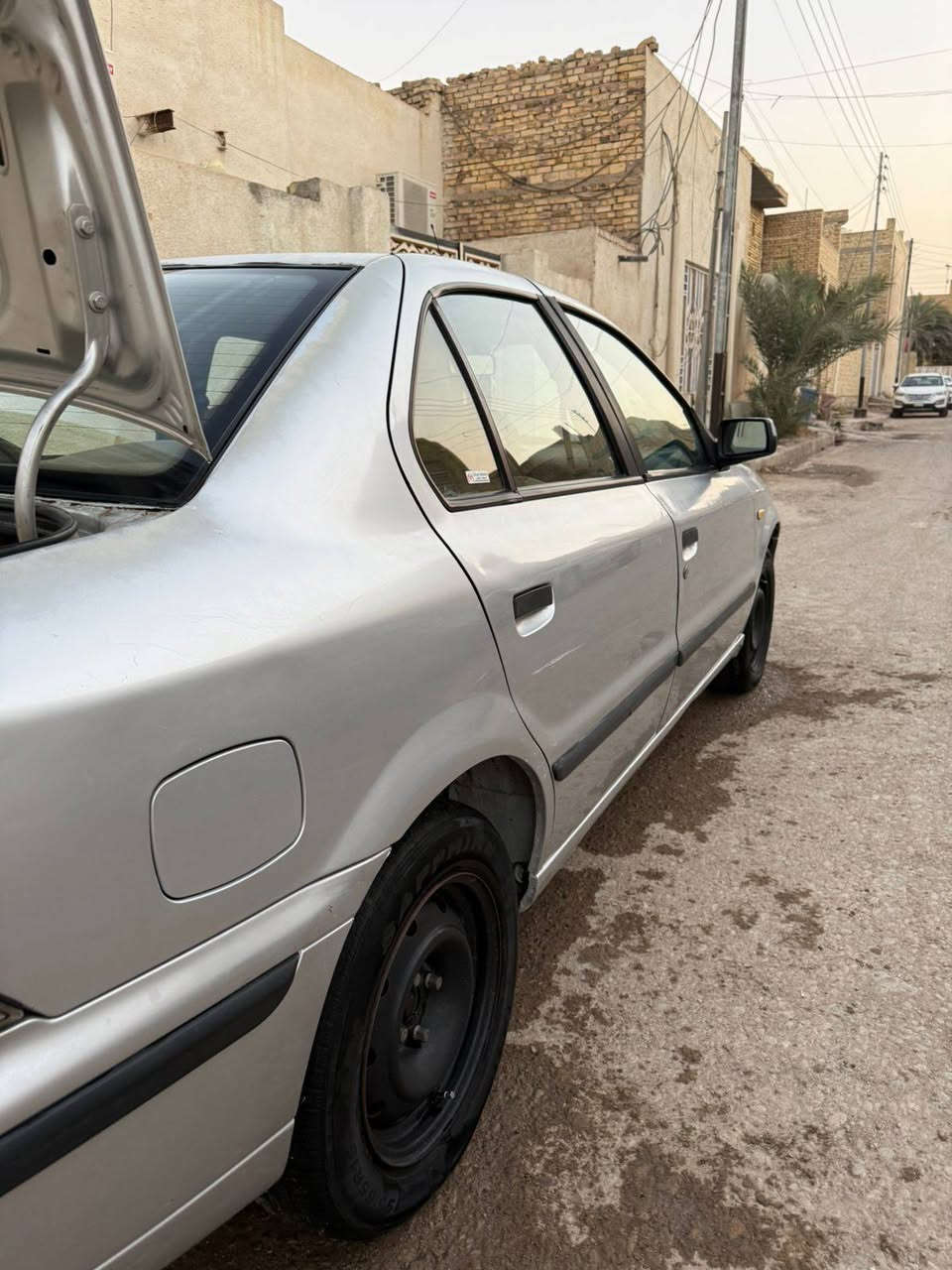 السلام عليكم سيارة سمند موديل 2012 السيارة كلشي ما ناقصة عليها ادامة جديدة حدادية وتايرات ونوزلات وبلكات وادامة كاملة للمحرك السيارة كلشي ما ناقصها  السعر 40 ورقة وبيها مجال للاستفسار الاتصال على الرقم ***********
