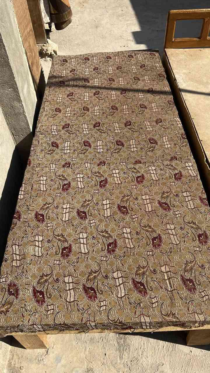 4 جرابي ام النفر للبيع
نضيفات كلش 
*********** رقم الهاتف
