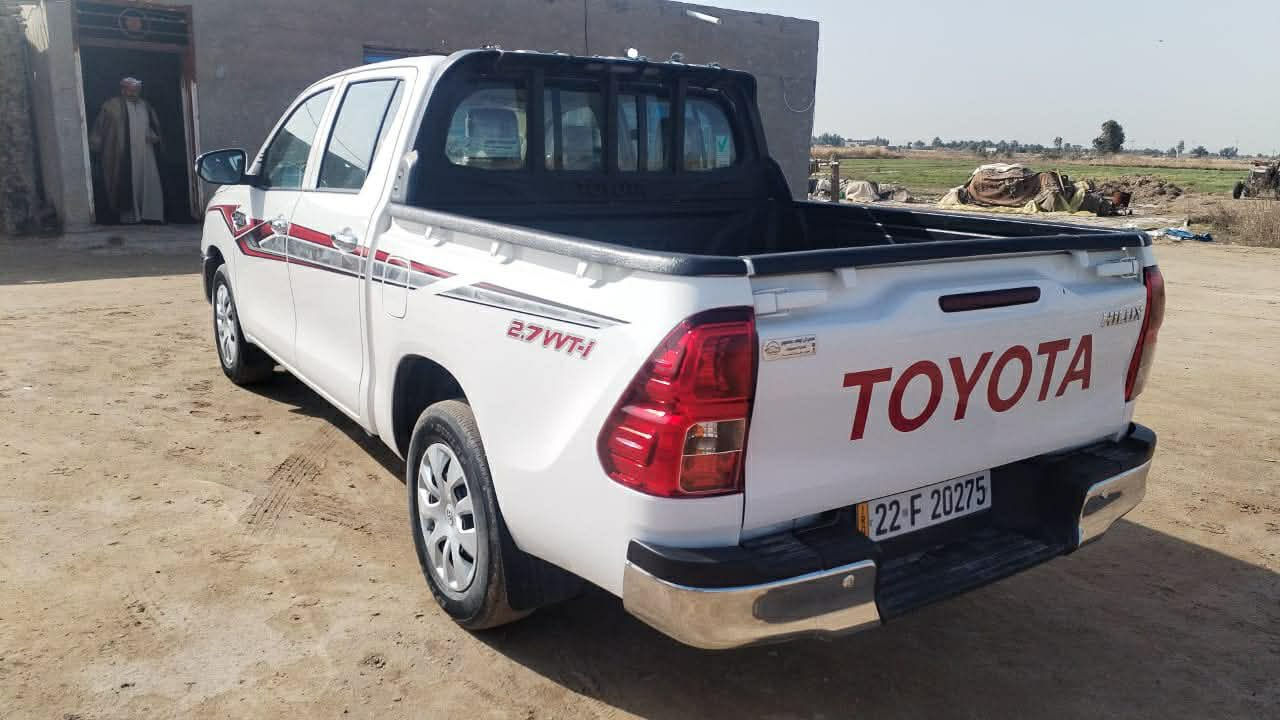 سلام عليكم للبيع هايلوكس 

2023مكفوله كفاله عامه جديده ماشي 37 حقيقي تواير الشركه جواه رقم أربيل تريد تحويل تريد وكاله كير عادي مكان كربلاء السعر 240 وبيها مجال قليل *********** 
مكلف بل نشر
