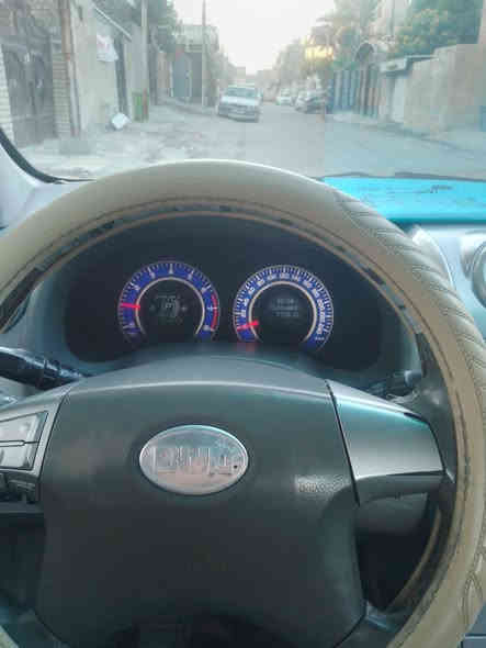 سلام عليكم بيوادي  موديل 2013 رقم بغداد نكليز مصفره هيه وخرمات اتخم تاير جديد  كير ومكينه  خير من الله  تبريد ثلج   بيهه جاملغ  خلفي صبخ بدون داخل  مشروع وطني مكان  بغداد جميلةسعر 44سفسار***********
