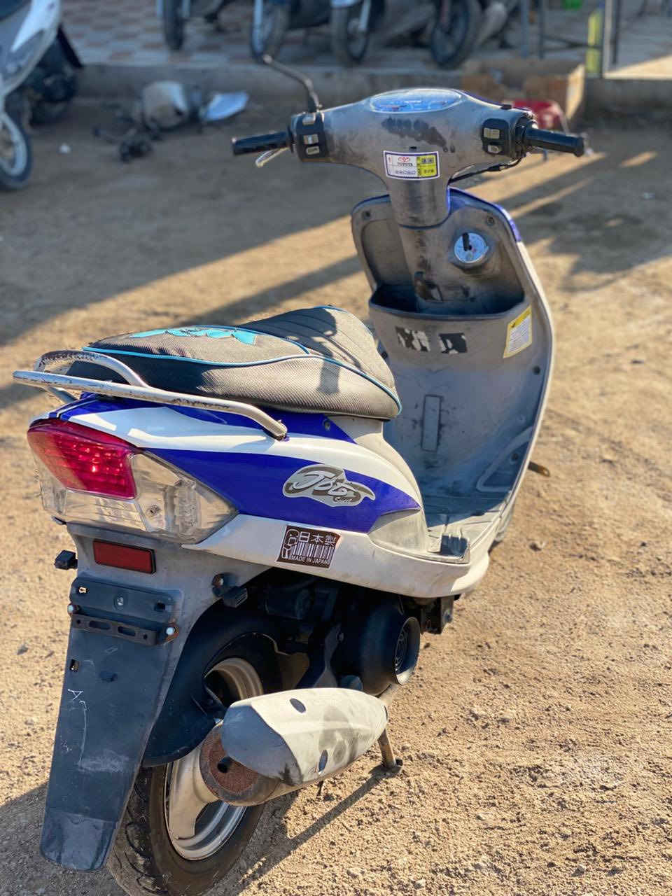 السلام عليكم دراجه ماكس منغولي مكفوله كفاله عامه وين ماتريد افحص دراجه حاويه
لد زنون ابيض 

مكينه شرط مامفتوحه 

دراجه حاويه ملاح فول 

كفراتهه الاصليه موجود 

كهربائيات كامله مكمله 

الدراجه ختم واحد وي الميكنه الملاح

نكره سلف 

مكاني سماوه مركز 📍

السعر 850 وبيها مجال غير متواجد ع الفيس رقمي 

   ***********. 📍🚨💙
