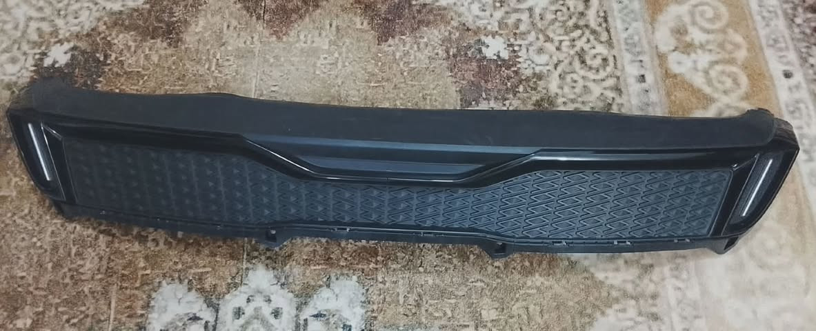 السلام عليكم ...
للبيع قطع غيار تفصيخ أمريكي اصلي مال فورتي موديل 2024 و ترهم موديل 2023,2022  ..
اشاير خلفيه سعر الزوج 100 ألف ، تك واحد 75 ألف ..
لحية خلفية 75 ألف  ..
النظافة 💯💯 

للاستفسار مراسلتنا او الاتصال على الرقم التالي : 
***********

