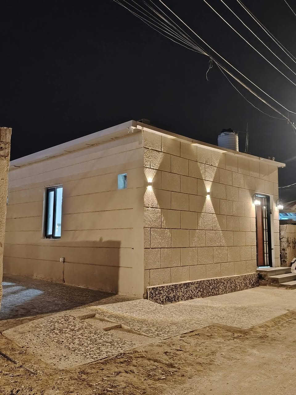 فرصة لأصحاب الإمكانيات الضعيفة.
يتوفر أربع بيوت كل بيت المساحة 100م
إبي الخصيب - مهيجران - قرب جامع الگرية .
البناء حديث 2026✨🏠
#سعر_البيت_الواحد :: 42 مليون وبي مجال .
#الركن ٥٠ مليون قابل للتفاوض 
#كل_بيت_يحتوي :: طارمة أستقبال مطبخ صارلة
غرفتين منام صحيات داخلية مناور صحيات خارجية.
#نوع_العقار :: وقف سني مسجل أصولي . سنوياً 100 الف
#الخدمات :: ماء كهرباء تبليط انارة منطقة سكنية ومخدومة.
تتكاتب تستلم بيتك 🔑🤝
#للأستفسار ::***********
