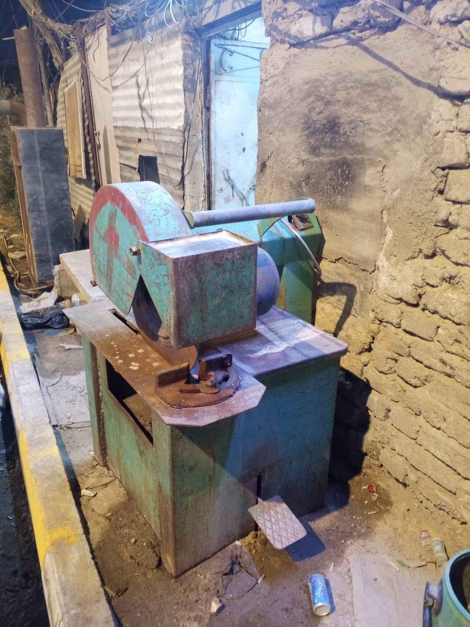 كتر للبيع ثري فيز 10 حصان طكتين المكان النجف الاشرف 
*********** السعر 550
