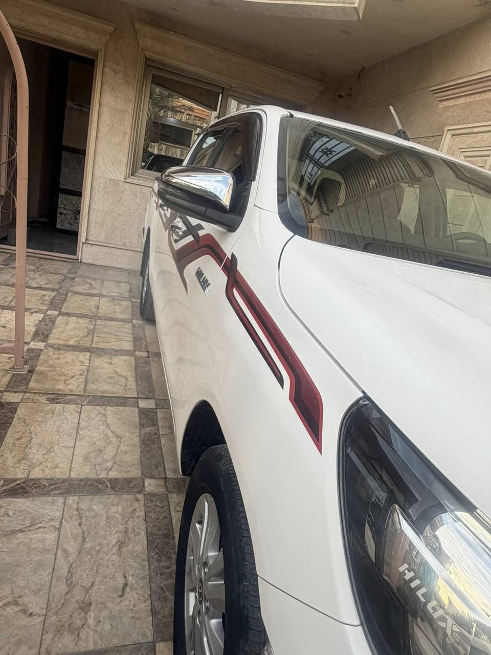 السلام عليكم
بيك اب هايلوكس ناصي ساز باب اول ام الضمان
2021 كفالة من الشخط ولبارد ولتبديل شرط الفحص سيارة مخزنة 
رقم اربيل الجديد 
🎗المواصفات كير اوتوماتيك 
🎗كيلو متر  28 شرط الفحص 
🎗 دفع ثنائي . 2×4.
🎗 كشافات ( بروجكتور) 
🎗 شاشه كبيره.
🎗 حساس خلفي 
🎗 سستم ايرباك كامل 
🎗 اشاير بالمري .
🎗 ثلاث انظمه قياده 
🎗 تحكم مقود متعدد 
🔖 مطفأة حريق 
🔖 جك 
عنوان بغداد زيونه شارع الربيعي 
السعر :270💵
***********☎️
