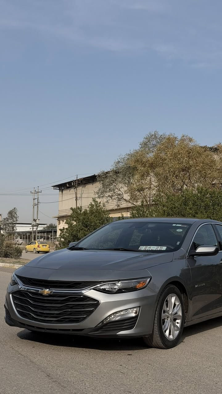 ماليبو 2023
كلين بدون صبغ بجم كبس بدون ايرباااك 

مواصفات LT شاشة كبيرة رادار امامي حساسات 

هندبريك بصمة تشغيل عن بعد كشنات كهرب هيتر بل كشنات تحديد مسار 

بيها بارد بل جاملغ الامامي فقط 

136$ وبيها مجال بسيط 

***********
